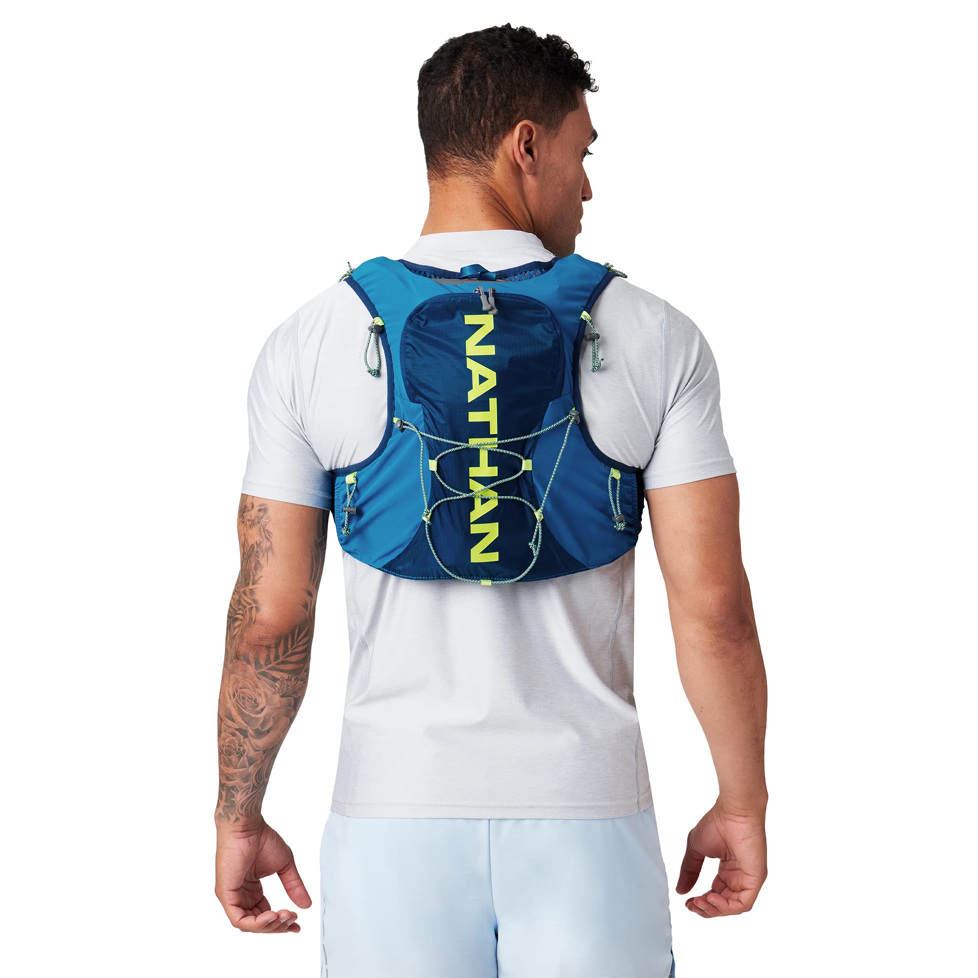 Nathan Vapor Air 3.0 colorful bungee cord detail for extra storage options benefit