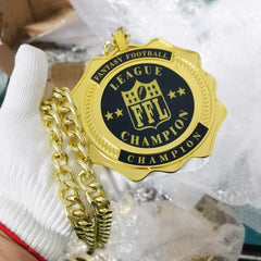 noblehead close-up chain detail highlighting metal finish and durable construction