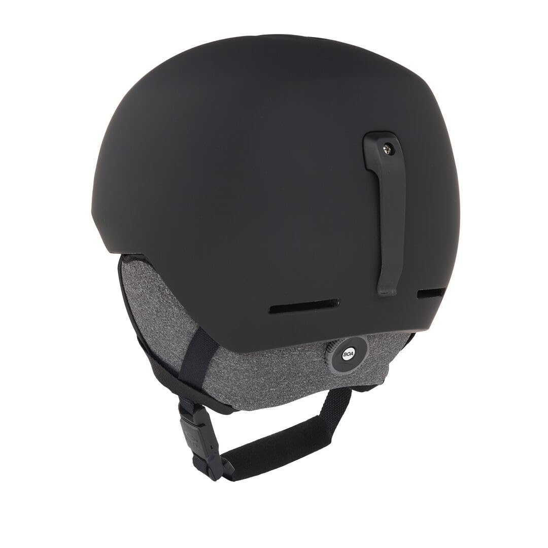 Oakley MOD1 large removable liner and earpads showing washable hygiene benefit