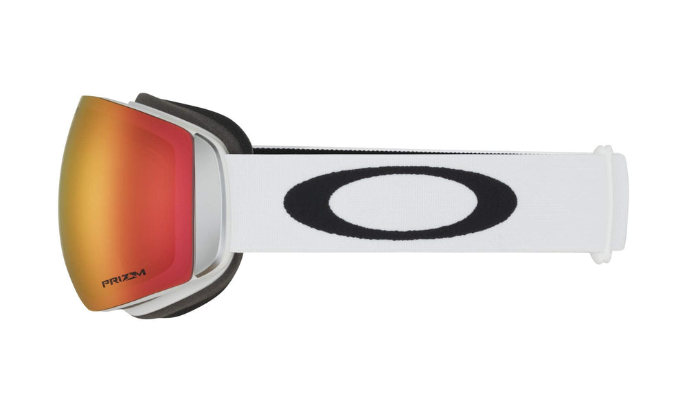 Oakley rider on snow wearing Flight Deck XM shows improved slope visibility benefit