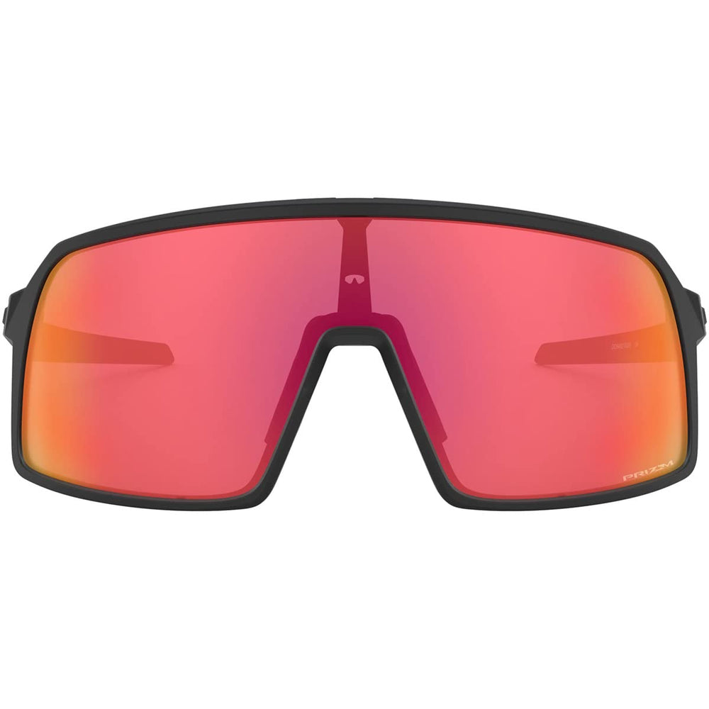 Oakley Sutro S worn by urban cyclist demonstrating secure fit and vision