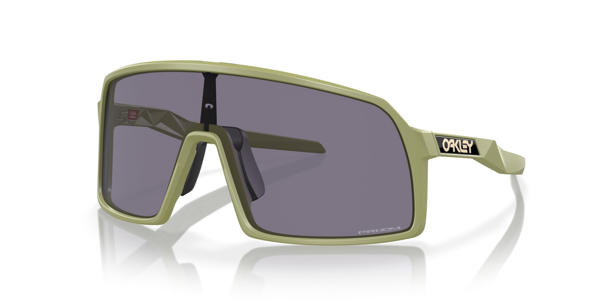 Oakley Sutro S close-up of Prizm Grey lens highlighting clarity and glare reduction