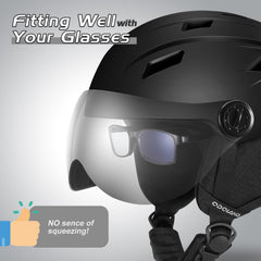 Odoland close-up of visor closed highlighting anti-fog benefit