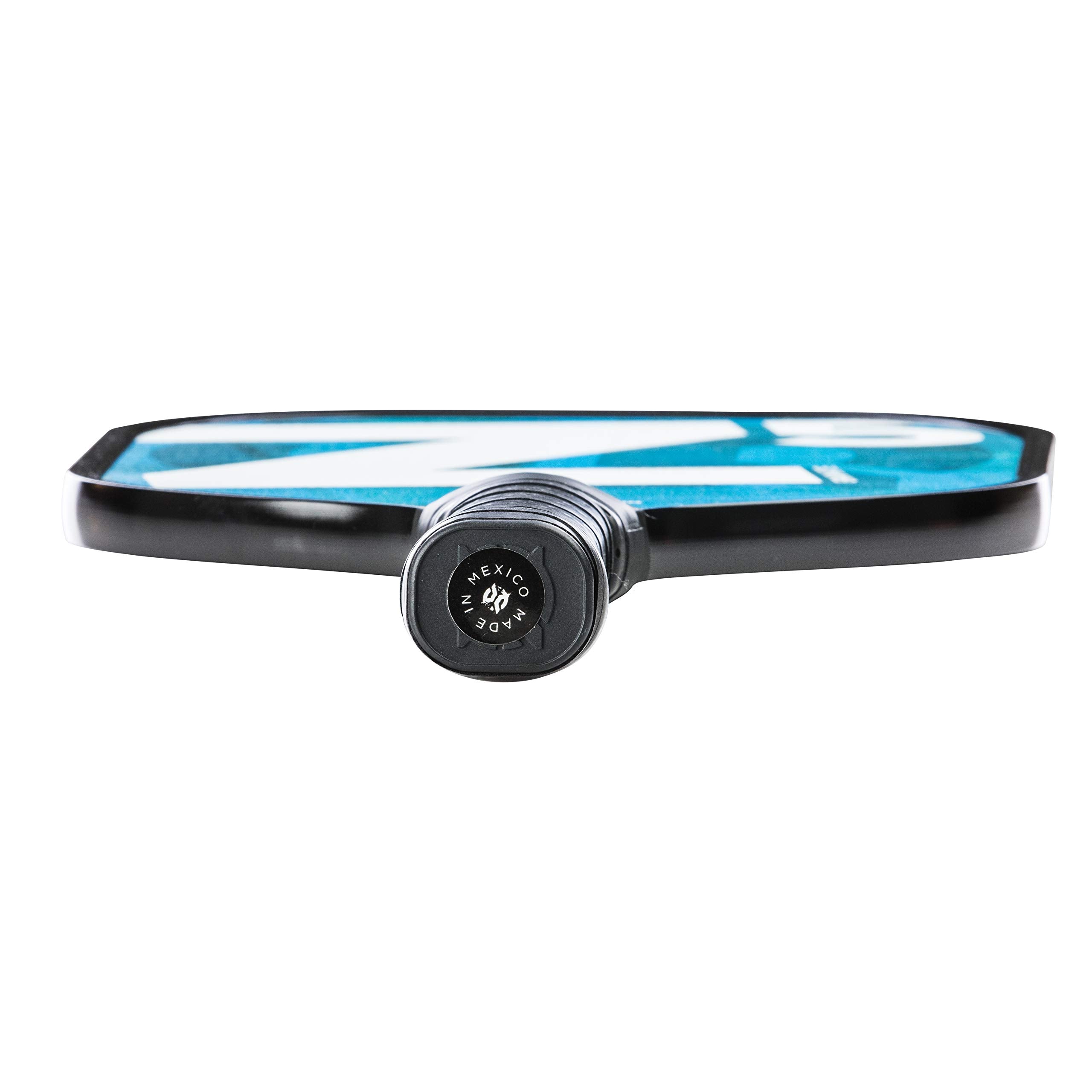 Onix Z5 with included blue paddle cover for protection and easy transport