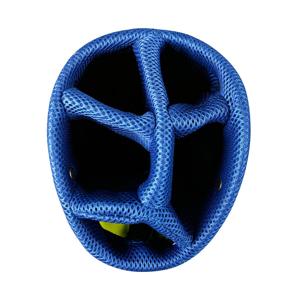 Orlimar close-up of padded 5-way divider protecting junior graphite shafts
