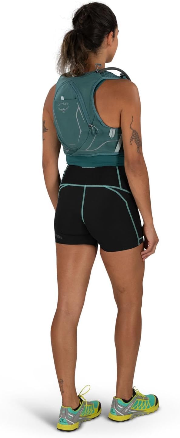 Osprey Dyna 6L stretch mesh texture displays durable breathable fabric