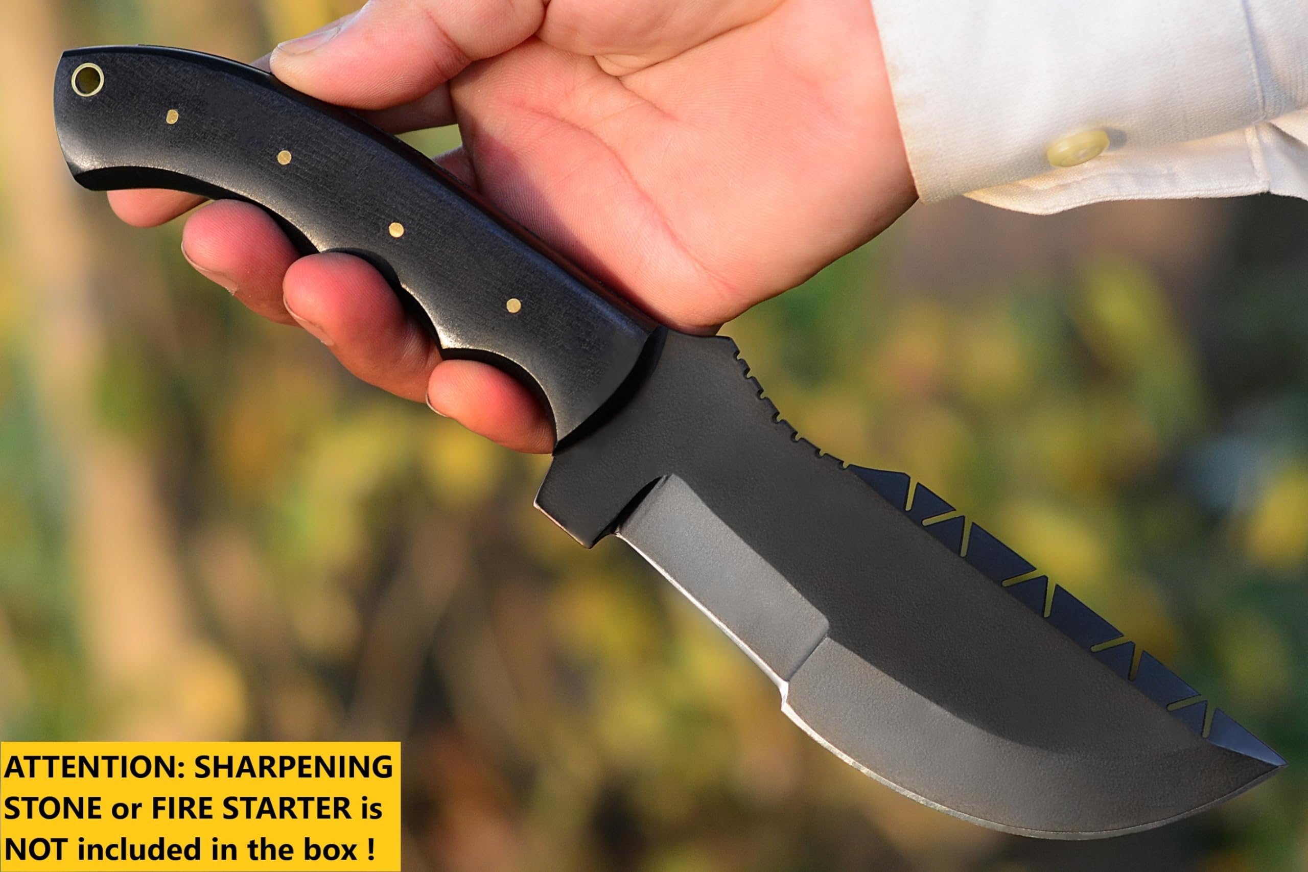 Ottoza tracker batoning demo showing robust blade performance for splitting