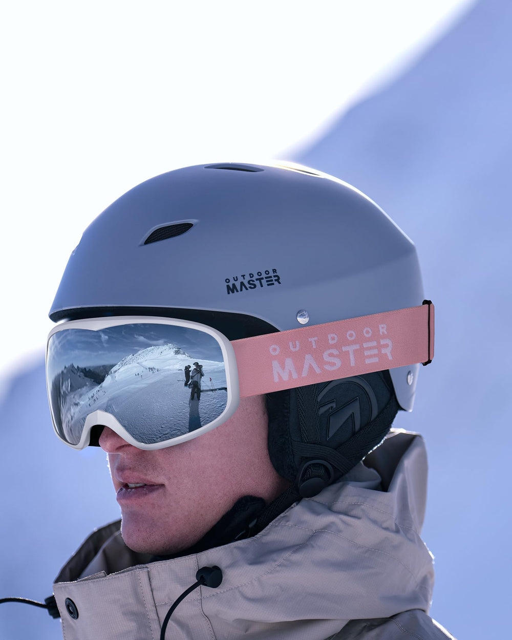 OutdoorMaster Owl side profile showing adjustable strap and silicone grip backing