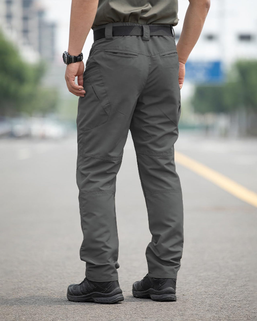 PIDO YOGA zippered thigh pocket detail keeping phone and gear secure during movement