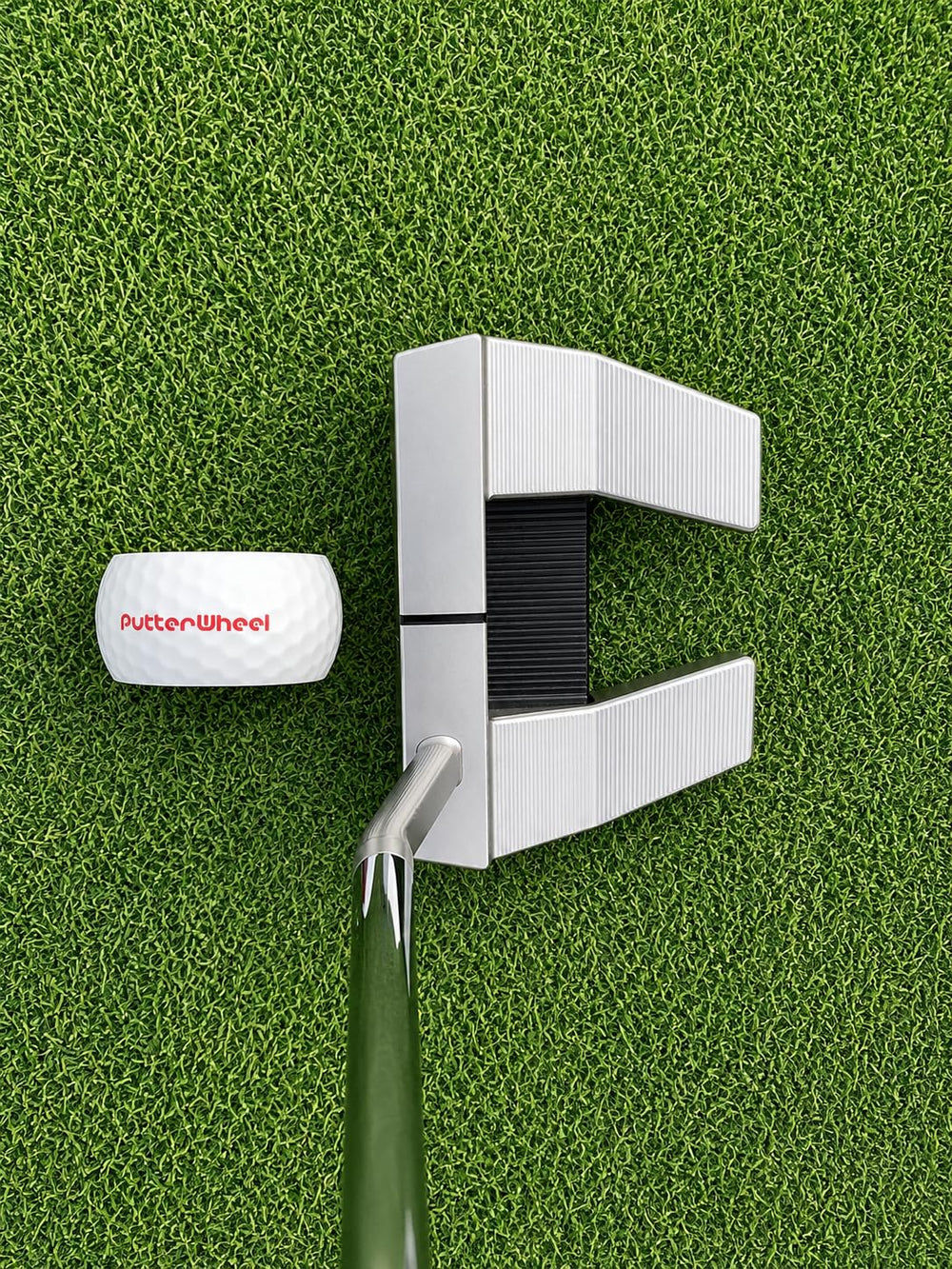 PUTTERWHEEL being used on a practice mat to reveal stroke errors fast