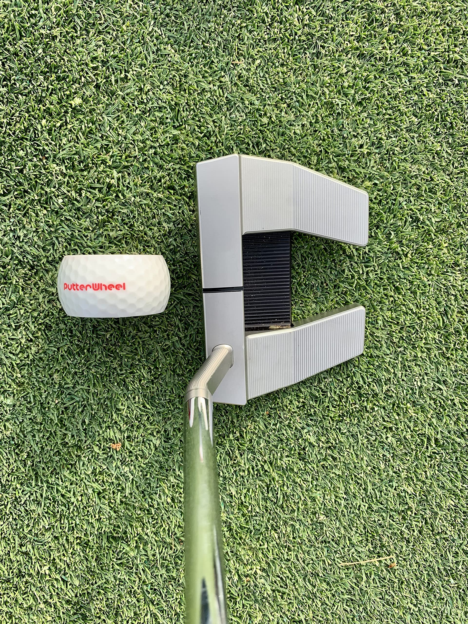 PUTTERWHEEL on indoor putting mat for portable practice advantage