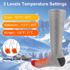 QILOVE heated socks worn outdoors illustrating warmth during walking or winter activities