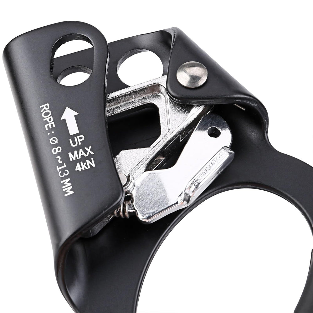 QKURT size scale with ruler displays 238g lightweight profile for low carry weight