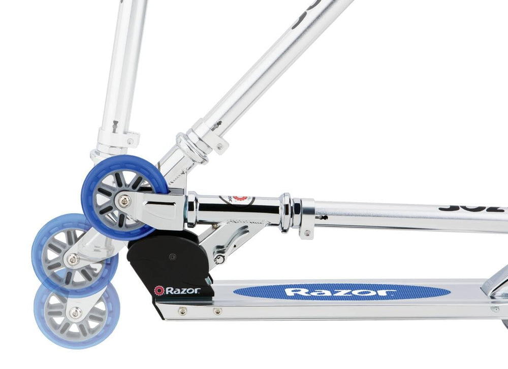 Razor Spark folded deck demonstrating Razor portability and easy storage