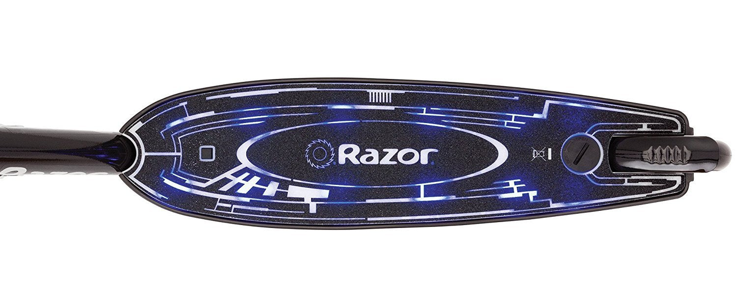 Razor Tekno wheels and LEDs displaying urethane wheels and pulsing blue lights