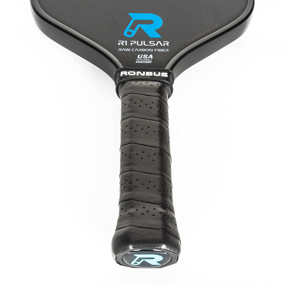 Player using Ronbus paddle in play demonstrating fast response