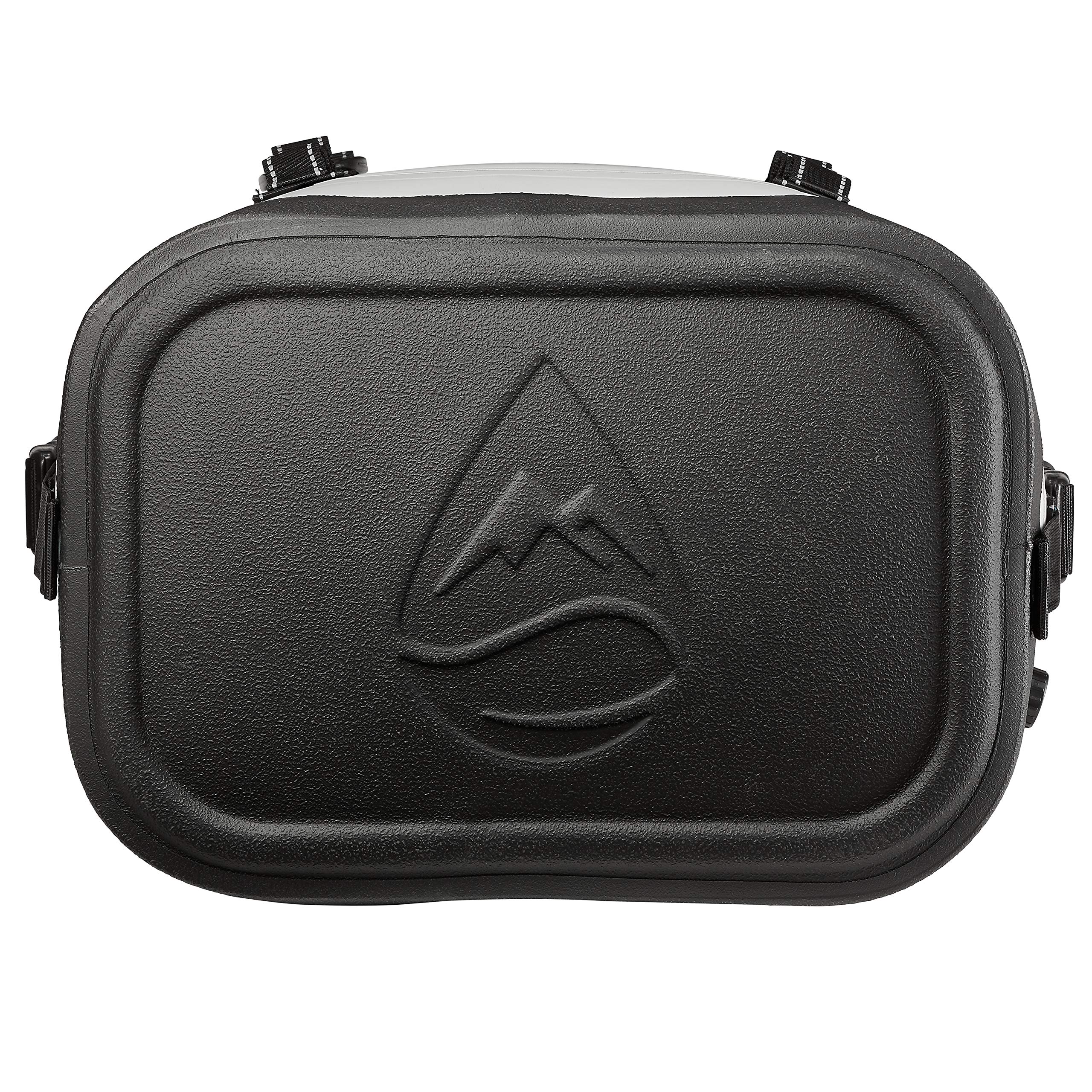 Såk Gear padded removable shoulder strap detail showing carrying comfort benefit