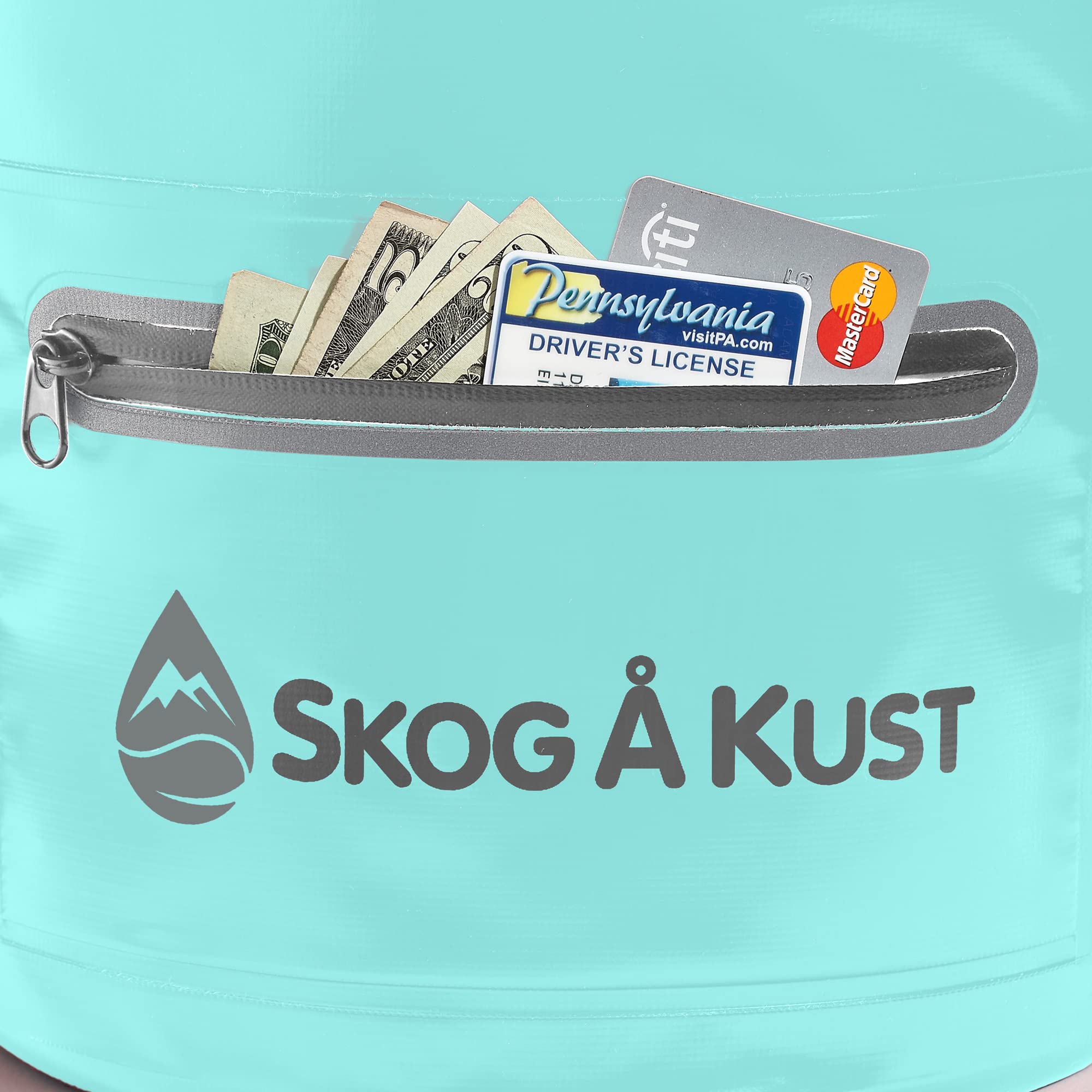 Såk Gear DrySak exterior splash-proof pocket closeup for quick-access essentials