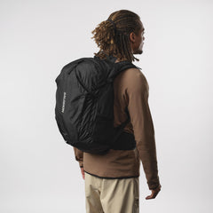 Salomon Trailblazer 30 top pocket with key holder for secure small items