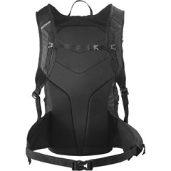Salomon Trailblazer 20 shoulder straps showing 3D light harness for even weight