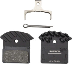 SHIMANO J05A-RF finned aluminum back plate close-up, improves heat dispersion benefit