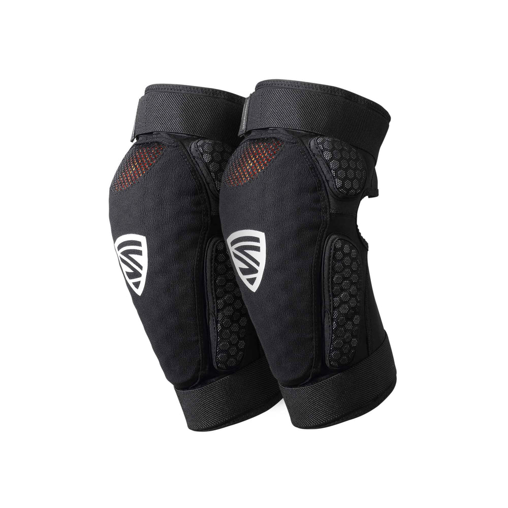 SHINYPRO knee pads worn during mountain biking illustrating stability and coverage