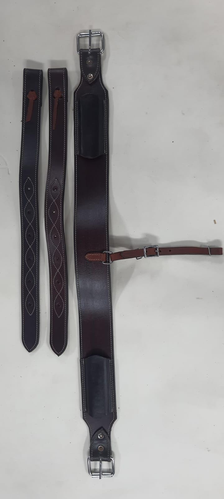 SHOWMEN CRAFT close-up of roller buckle and double-leather stitching demonstrating durability benefit