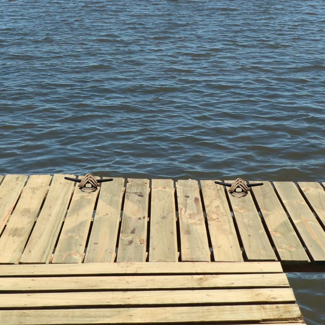 Simplified Living cleat installed on wooden deck demonstrating reliable mooring use