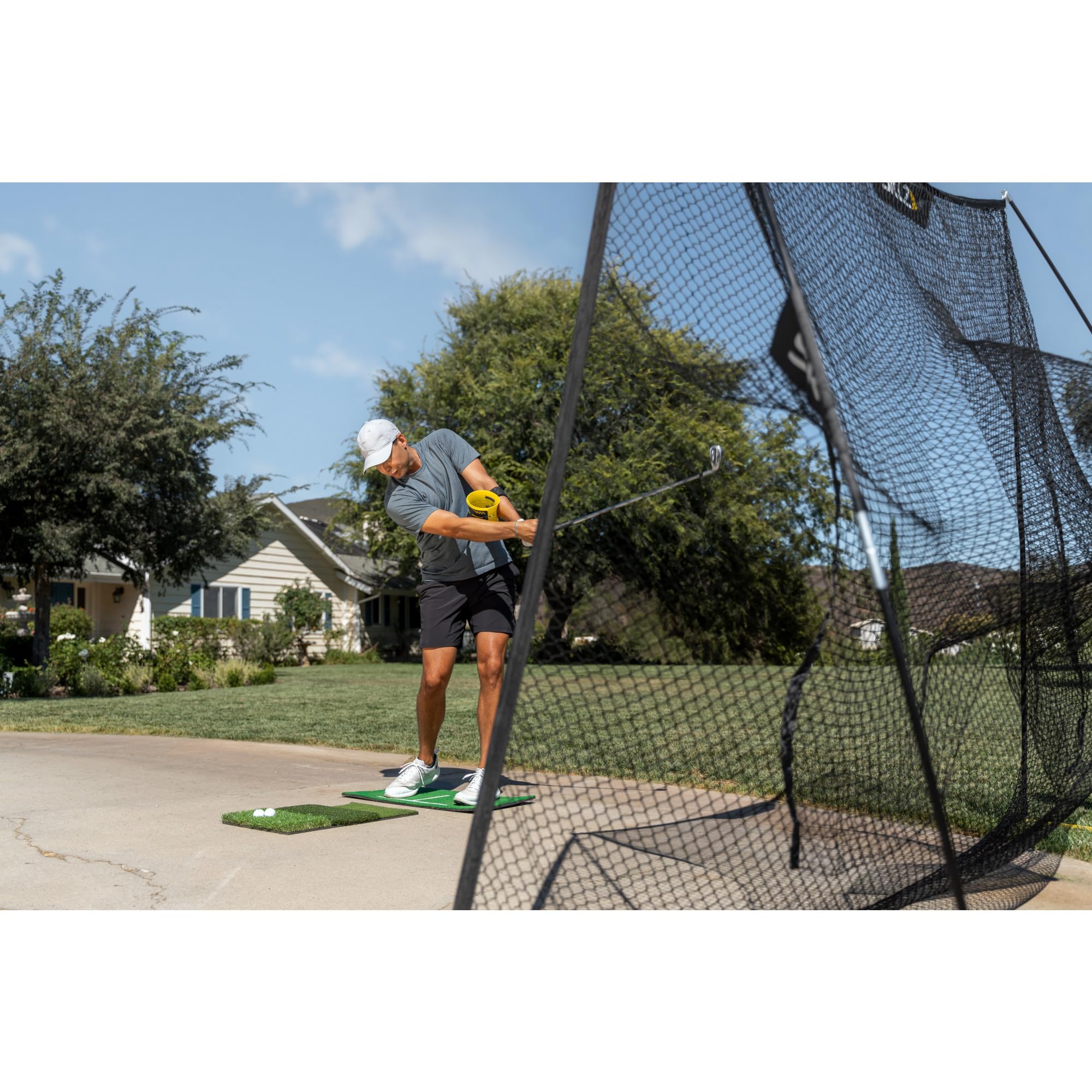 SKLZ size comparison next to golf club showing portable scale benefit