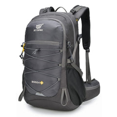 SKYSPER front view showing pockets and bungee for easy access