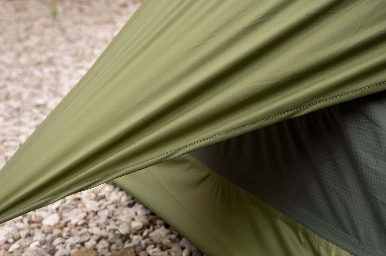 Snugpak aluminum pole with screw-lock tip for secure assembly benefit