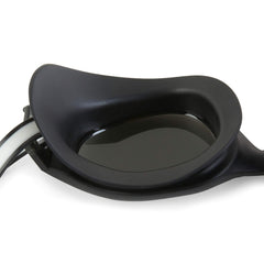 Speedo lens detail highlighting anti-fog polycarbonate clarity and durability