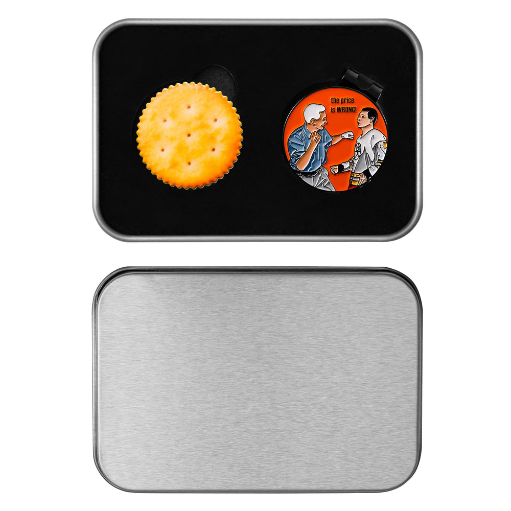 SPORTY BUFF gunmetal hat clip detail highlighting strong magnet for quick access