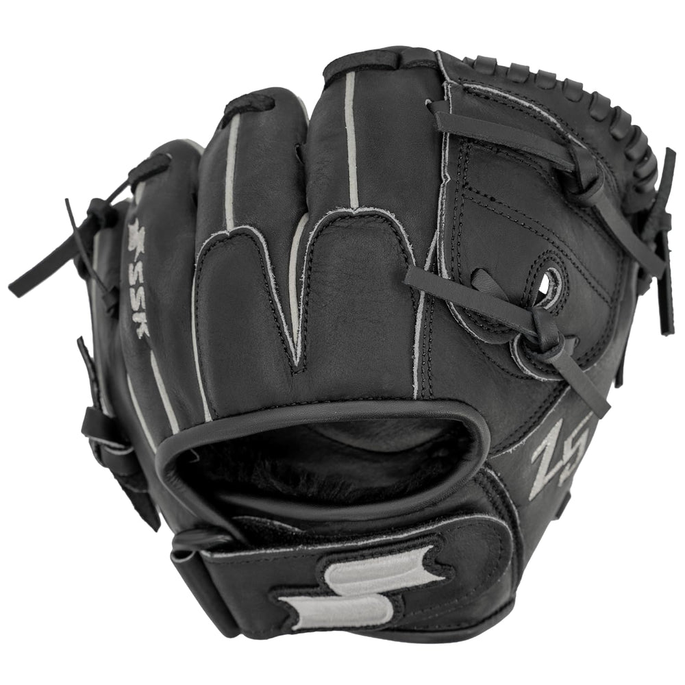 SSK Z5 close-up of Nameshi cowhide grain with soft-to-shape benefit