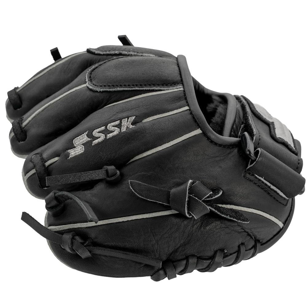 SSK Z5 pocket profile demonstrating shallow pocket for quick transfers