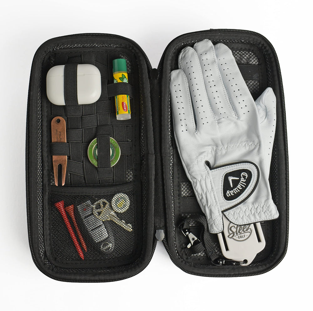 Steez Golf water-resistant zipper detail protecting items from moisture