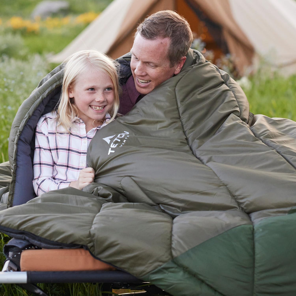 TETON Mammoth in supplied oxford stuff sack for easy storage and transport