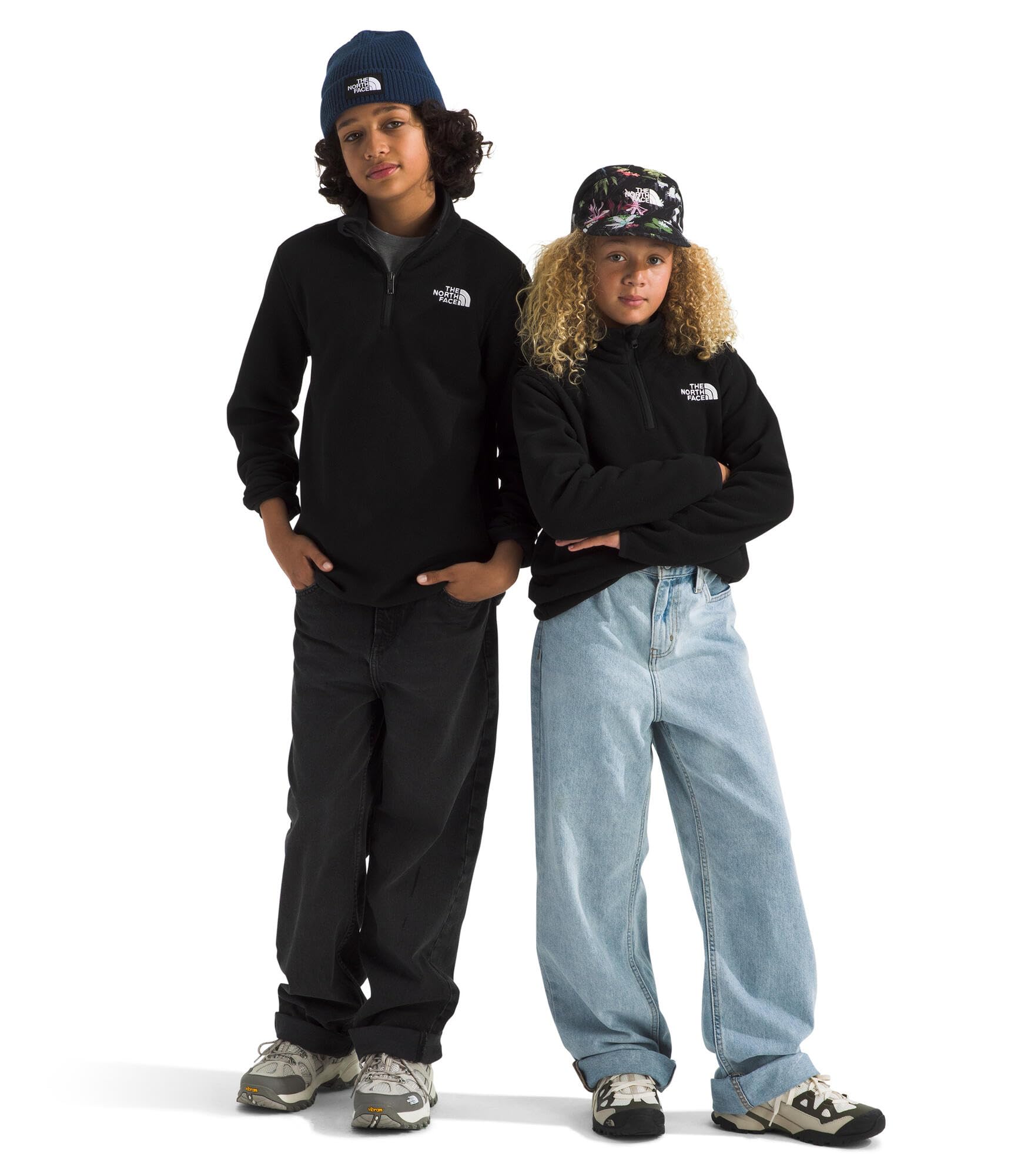 The North Face pullover front view in TNF Black showing classic fit and warmth