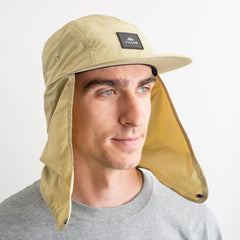 Tillak Chamisa with hide-able neck shade tucked away for compact carry