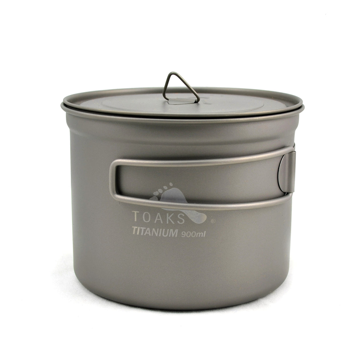 TOAKS front view of pot showing compact profile and lightweight benefit