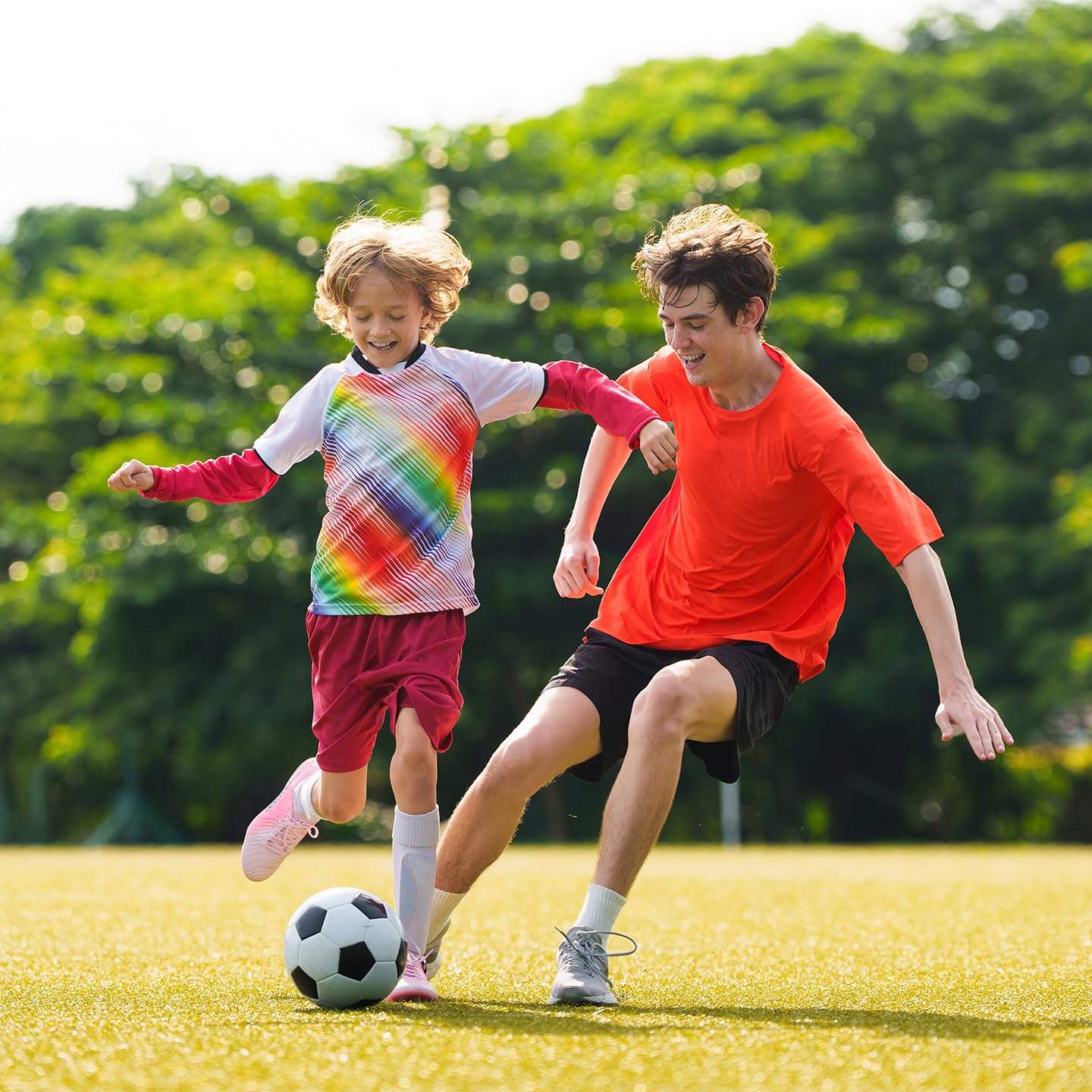 U&C Planet lifestyle shot of backyard play highlighting family practice convenience