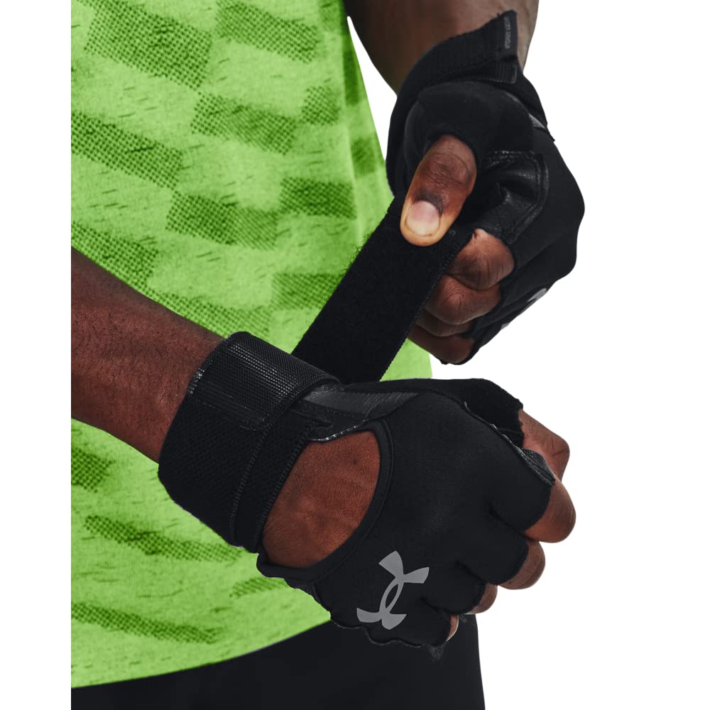 Under Armour glove front view showing fit and cooling Iso-Chill back for comfort