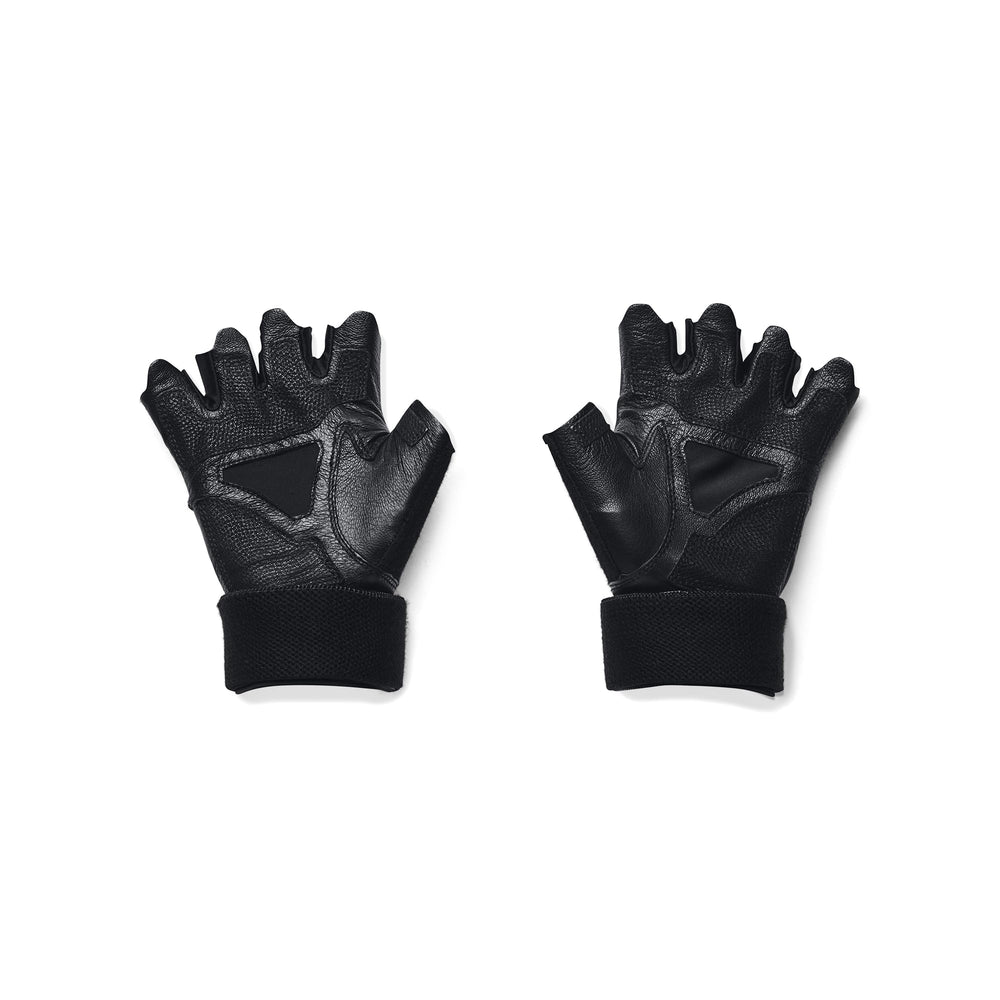Under Armour close-up of leather palm and adjustable strap for improved grip and stability