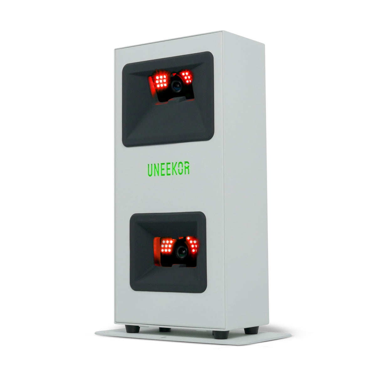 Uneekor front view showing compact launch monitor and ready-to-use benefit