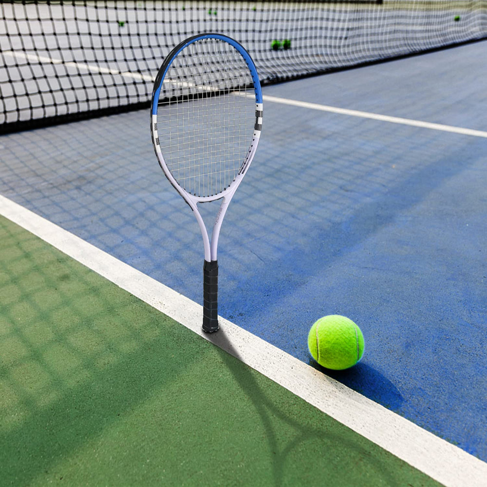uubemm player using racket on court demonstrating beginner-friendly design