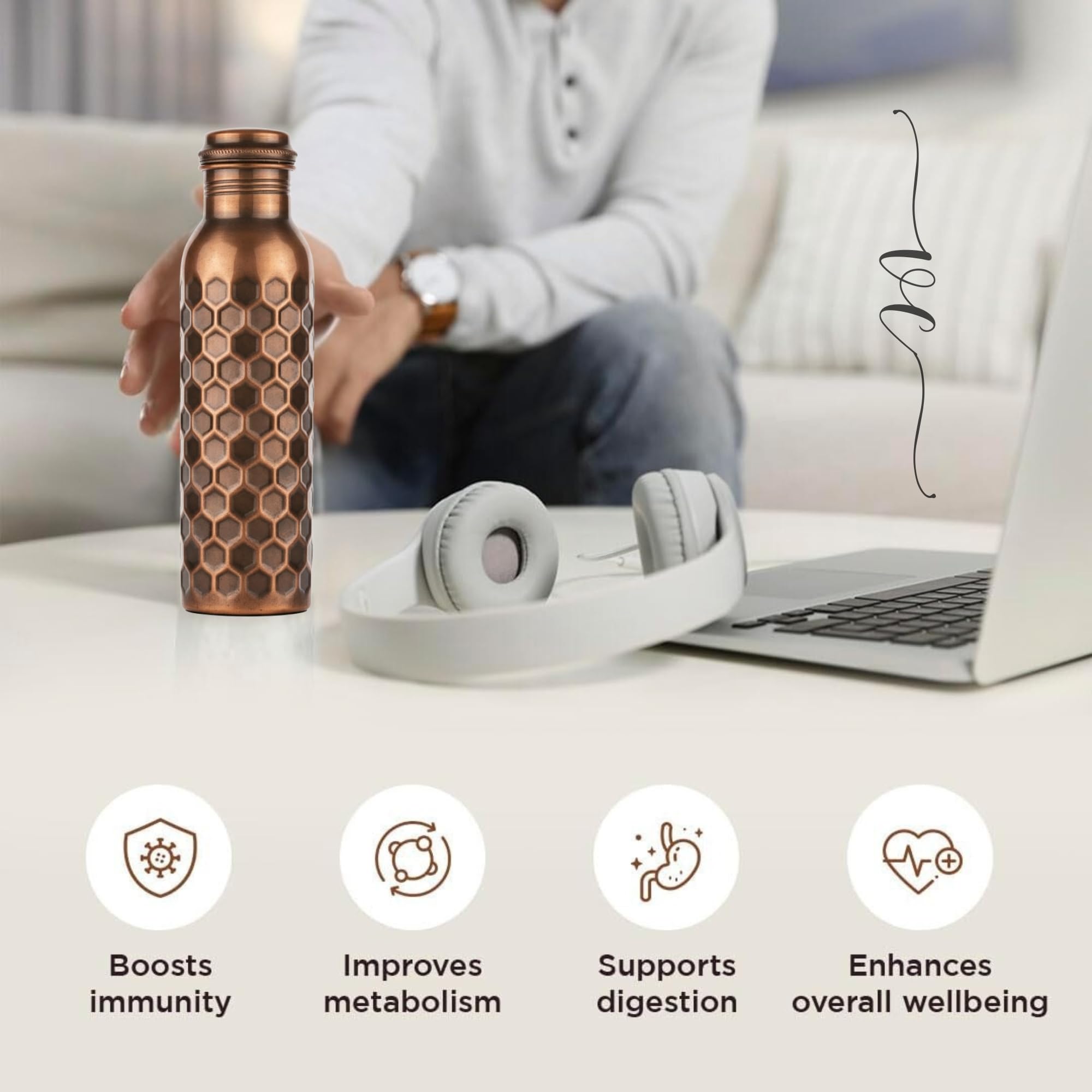 Velantic Copper in an outdoor setting showing portability and durable construction benefit