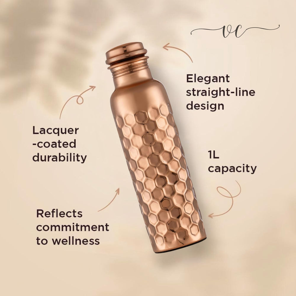 Velantic Copper pouring water demonstrating leak-free pouring advantage