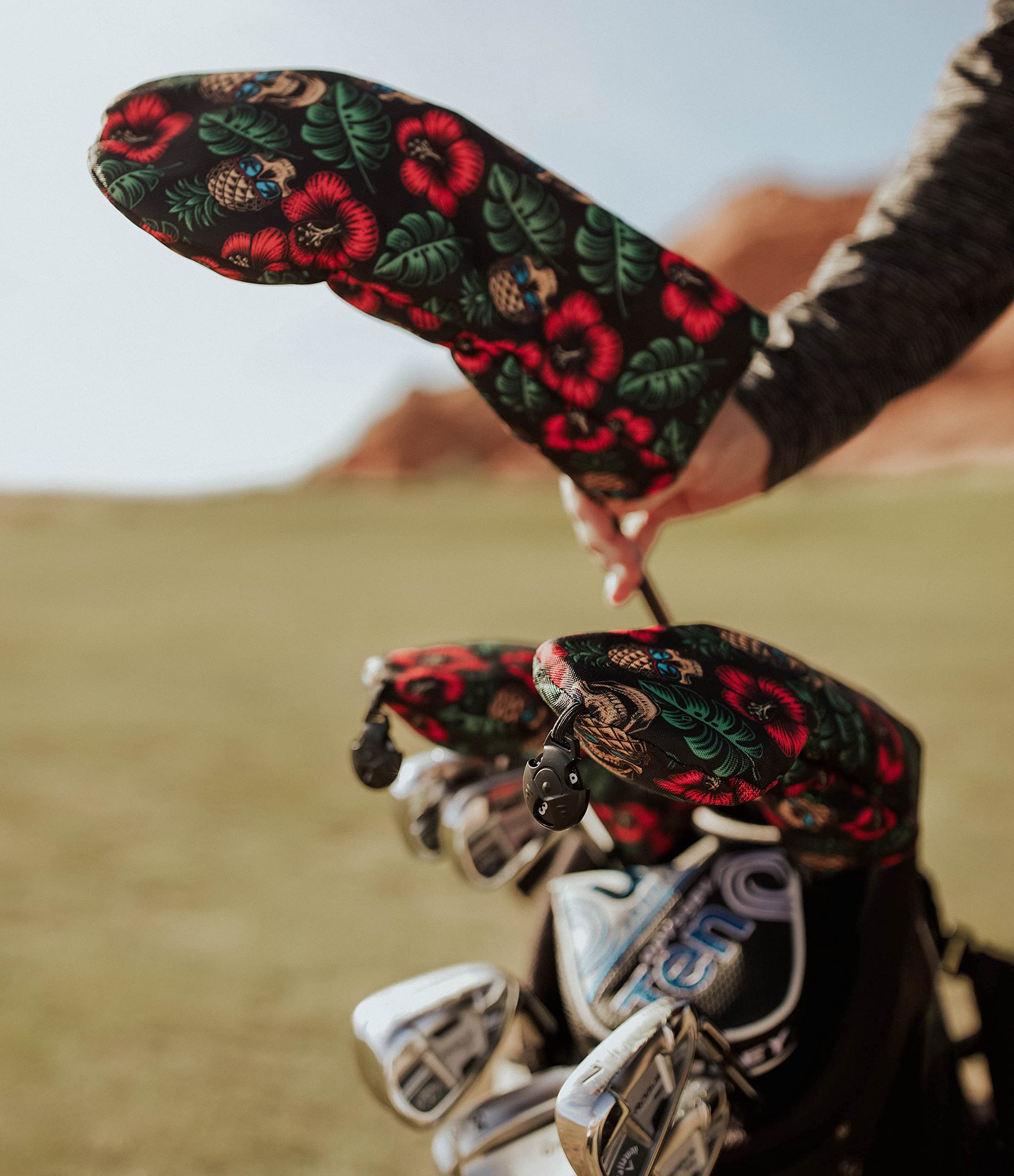 VIXYN pineapple skull hybrid cover fitted on hybrid for snug reliable hold