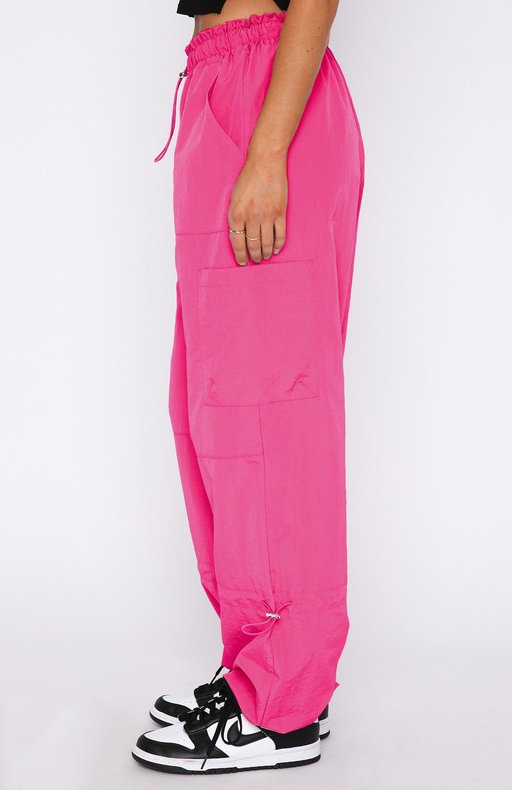 Waitfairy elastic cuffed ankle demonstrating styling versatility and fit