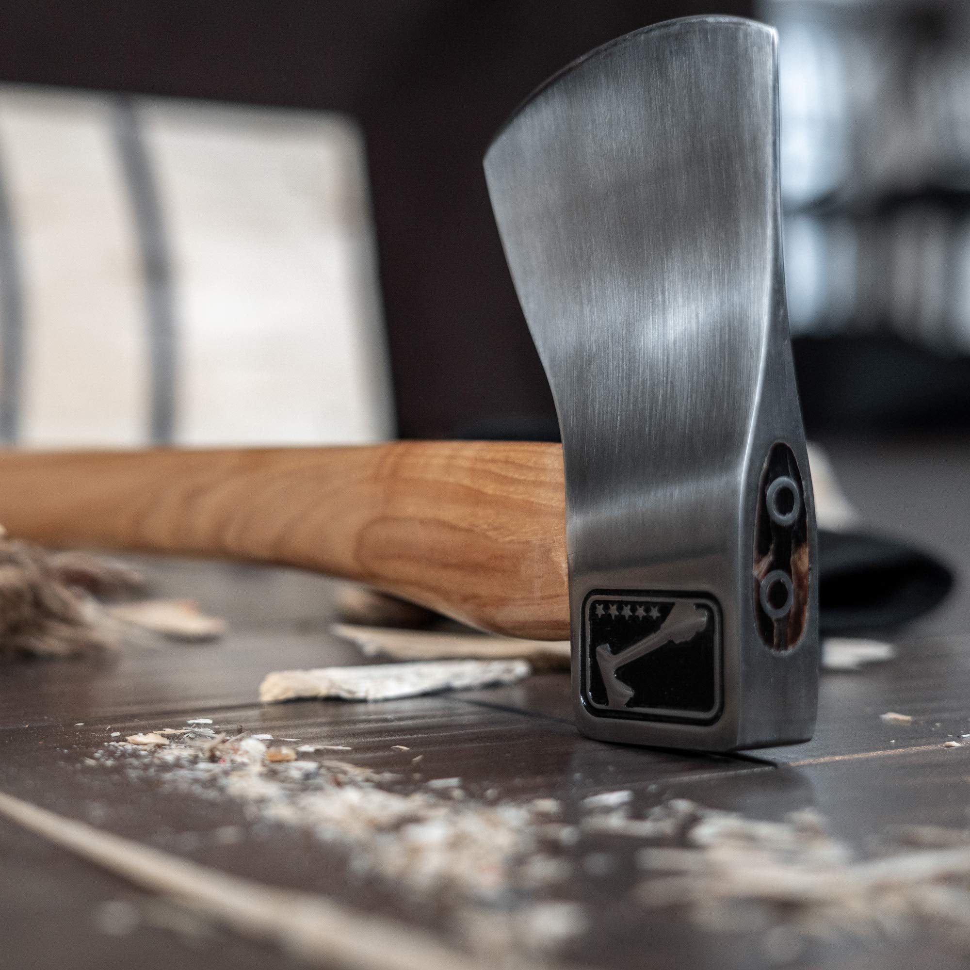 WATL Ace of Spades hickory handle grain detail offering secure grip and durability